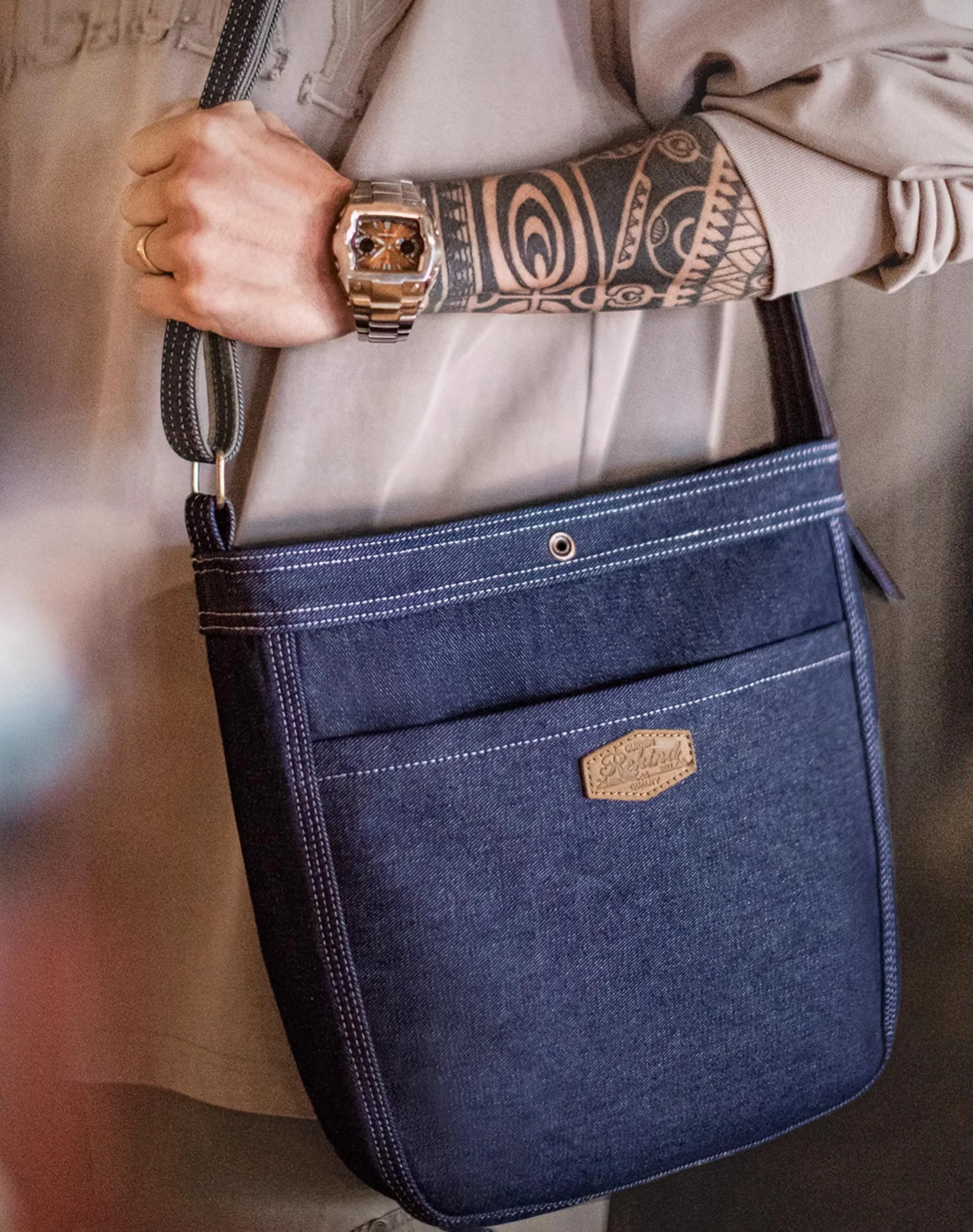American Retro Exposed Line Denim Washed Messenger Newsboy Men's Bag