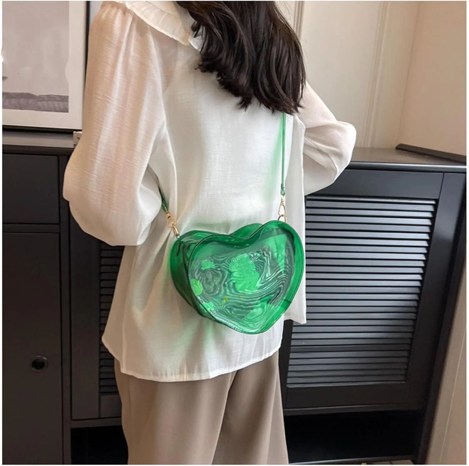 Clear Crossbody Purse Bag Transparent Heart-Shaped Shoulder Clutch Bag for Women Girls