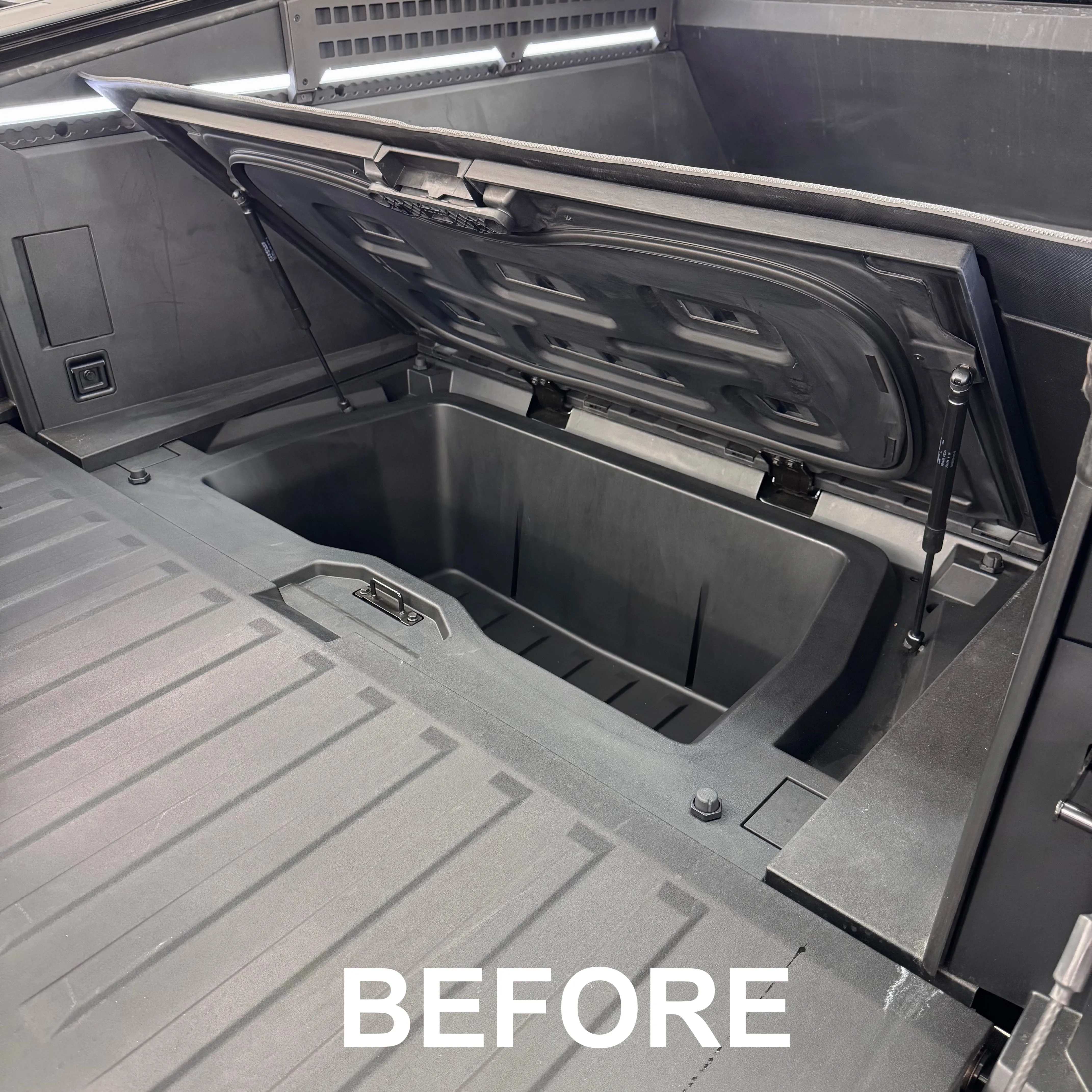 Cybertruck Sub-Bed Organizer (1-Piece)