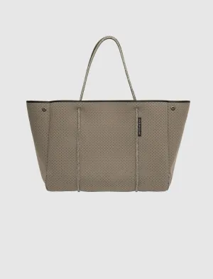 Escape™ tote in smoke